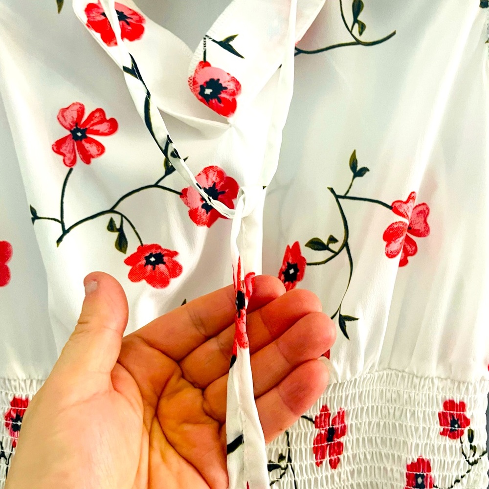 Hint of Mint Romper Boho White Red Poppy‎ NWT - Picture 2 of 9